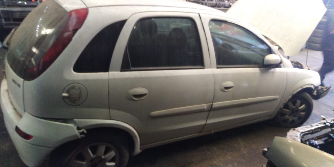  Chevrolet CORSA 2002    EN DESARME